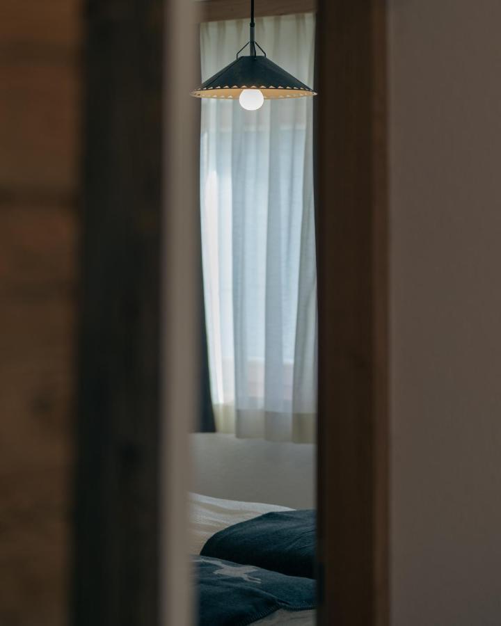 Hoellhaus *